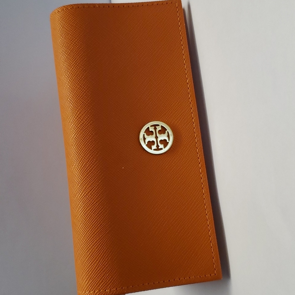 Tory Burch Sunglasds Case
